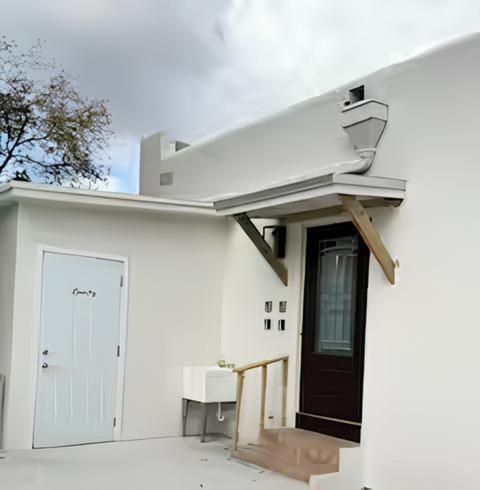 Gorgeous Private Room, Near The Airport - Free Parking - 01 Privatunterkunft